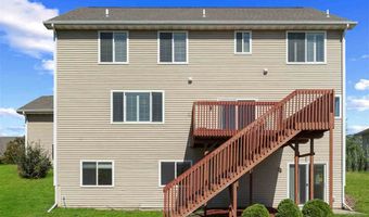 3022 Beckley St, Ames, IA 50010