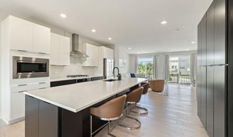 23156 HORSESHOE TRAIL Sq, Ashburn, VA 20148