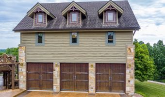 300 Eagle Point Dr, Albany, KY 42602