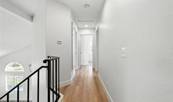 251 Royal Glen Dr, Fallbrook, CA 92028