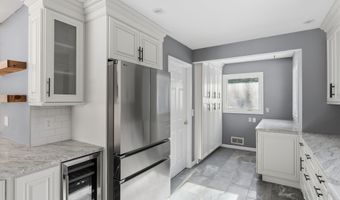 95 Moravia Rd, Avon, CT 06001