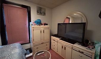 2926 E 92nd St, Cleveland, OH 44104