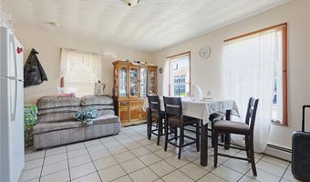 19 Elm St, Cumberland, RI 02864