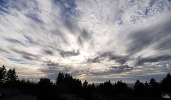 98041 HALLWAY Rd 40, Brookings, OR 97415