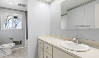 10418 CHAMPOEG Rd, Aurora, OR 97002