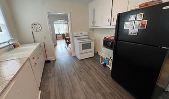 422 E Savannah St, Calhoun Falls, SC 29628