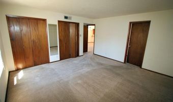 830 Live Oak Rd NE E, Albuquerque, NM 87122