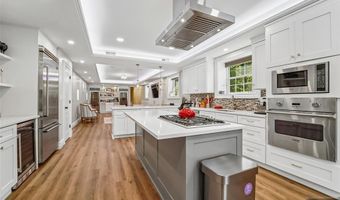 35 Franklin Tpke, Allendale, NJ 07401