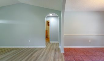 214 Riverchase Dr, Bainbridge, GA 39819