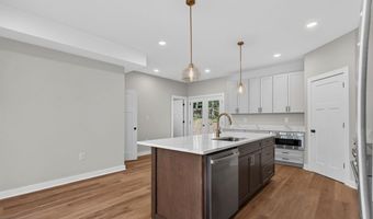 88 MALLARD Dr, Basye, VA 22810