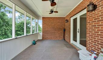 3046 Hawthorne St, Athens, TN 37303