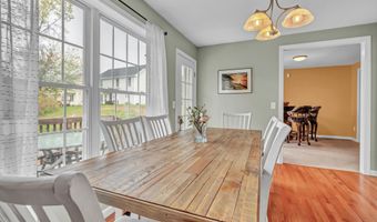 45 Pocono Ln 10, Danbury, CT 06810