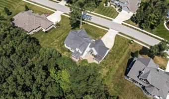 5962 Deer Hollow Rd, Auburn, IN 46706