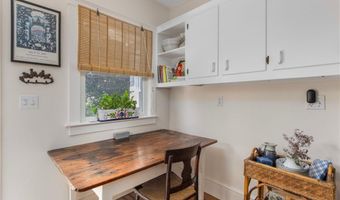 141 Coggeshall Ave, Newport, RI 02840