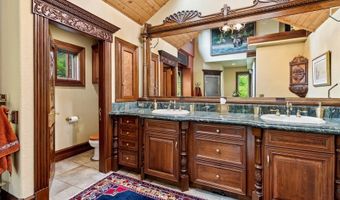 940 McCaffery Rd, Bigfork, MT 59911