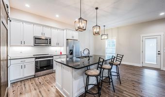 6458 Summer Shade Cir, Alvaton, KY 42122