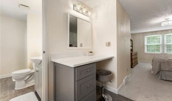 3827 Nautilus Trl, Aurora, OH 44202