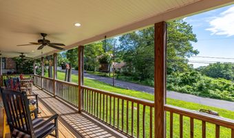 26 Skyview Ter, Bristol, CT 06010