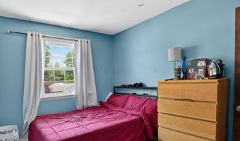 726 PLUMTREE Ln, Claymont, DE 19703