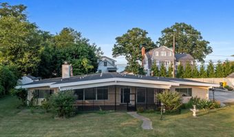45 E LAKE Dr, Annapolis, MD 21403