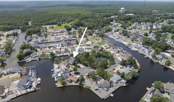 65 N Island Rd, Bayville, NJ 08721