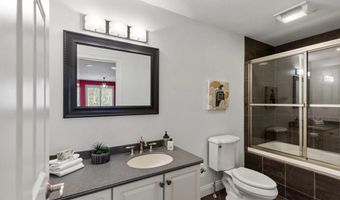 11 Swan Ln, Andover, MA 01810