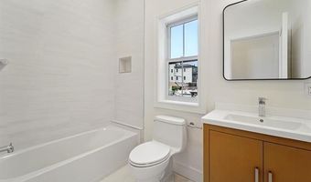 90 E 27TH St, Bayonne, NJ 07002