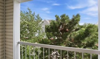 277 S PICKETT St 302, Alexandria, VA 22304
