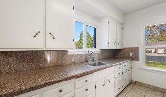 1182 S Meridian St, Blackfoot, ID 83221