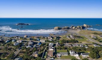 1240 NEWPORT Ave SW, Bandon, OR 97411