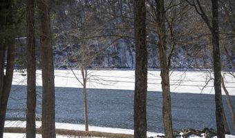 67 Lake Lillinonah Rd N, Bridgewater, CT 06752