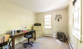 33 Forge Dr, Avon, CT 06001