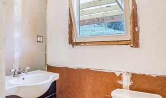 48587 HIGHWAY 242, Broadbent, OR 97414