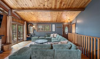 116 PALMER Rd, Basye, VA 22810