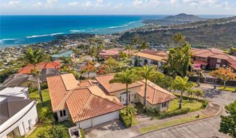 559 Moaniala St, Honolulu, HI 96821