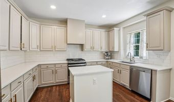 1305 Rosewood Dr, Alpharetta, GA 30005