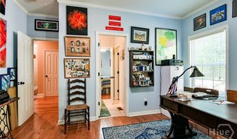283 Creekside Dr, Arnoldsville, GA 30619