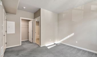 17181 SW SNOWDALE St 105, Beaverton, OR 97007