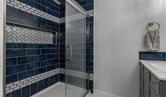14 Glenbarr Cir, Bella Vista, AR 72715
