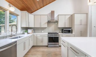 1359 Buttrick Ave SE, Ada, MI 49301