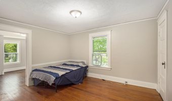 208 E Oak St, Albion, MI 49224