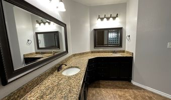 1622 Red Oak Ln, Andrews, TX 79714