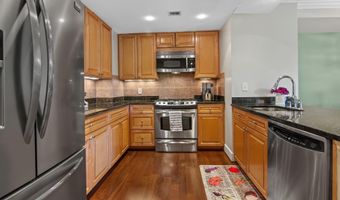 5 PARK Pl 311, Annapolis, MD 21401