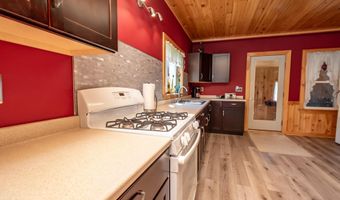 183 Barnard Rd, Barnard Twp., ME 04414