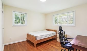6049 AVON Dr, Bethesda, MD 20814