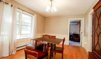 671 Essex St, Bangor, ME 04401