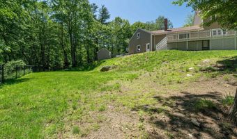 78 Hitching Post Ln, Bedford, NH 03110