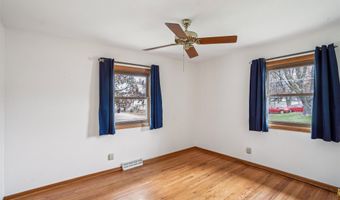 525 SW Westview Dr, Ankeny, IA 50023