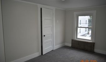 12 Whitten St, Allenstown, NH 03275