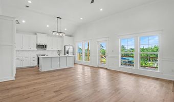 5011 Tennessee St, Bay St. Louis, MS 39520